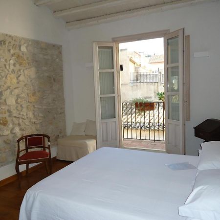 B&B Palazzo Del Sale Szirakúza Kültér fotó