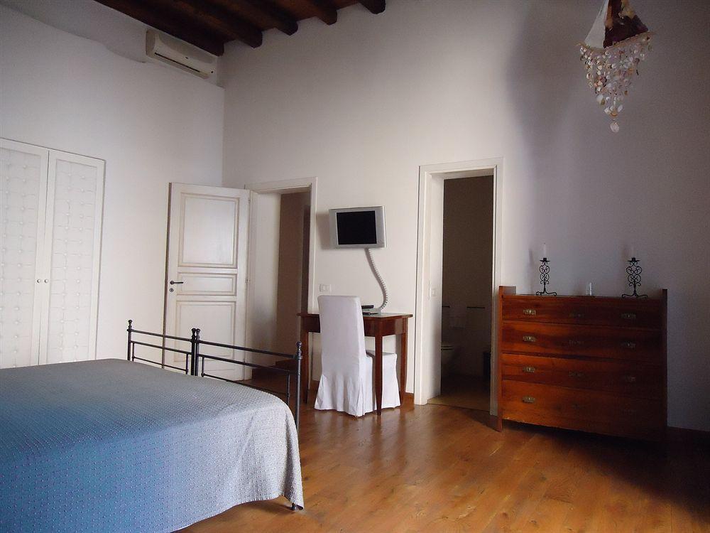 B&B Palazzo Del Sale Szirakúza Kültér fotó
