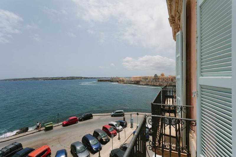 B&B Palazzo Del Sale Szirakúza Kültér fotó